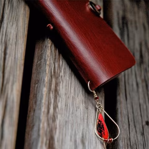 EVOUNI L52-1BK Leather Arc Cover for iPhone 4/4s